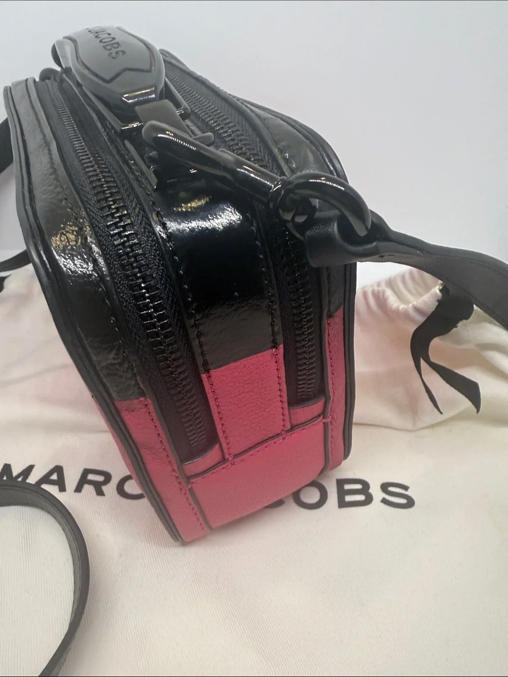 Authentic Marc Jacobs dipped Lunch Box bag black pink Crossbody purse